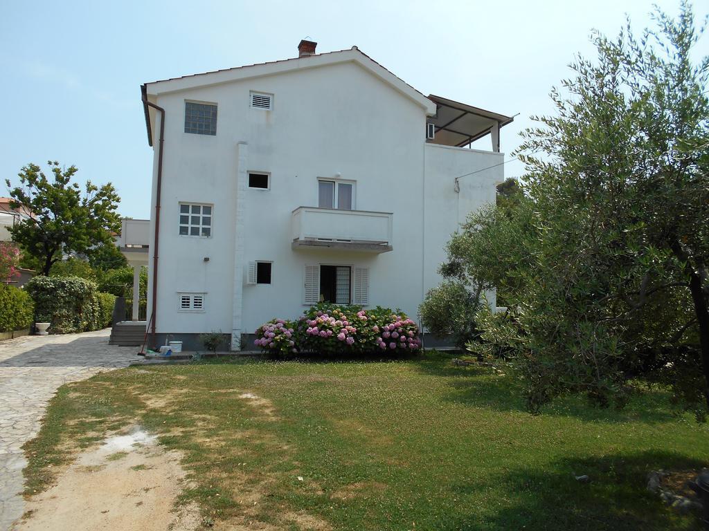 Apartment Kurelic Rab Town Exterior photo