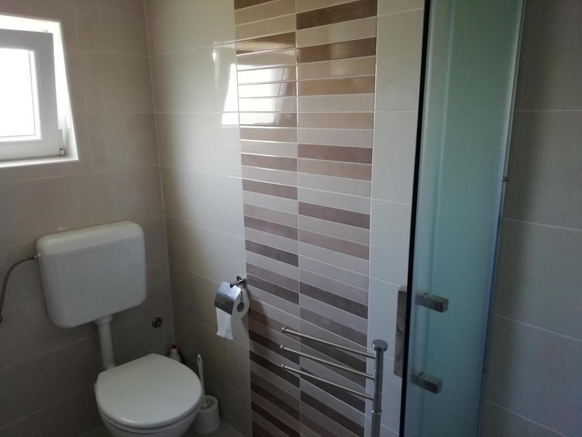 Apartment Kurelic Rab Town Exterior photo